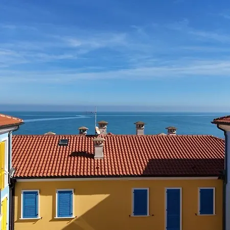 Porto Recanati, Meraviglioso Trilocale Sul Mare - P018 *